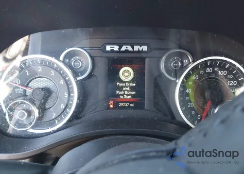 2024 Ram 1500 Big Horn 4X4 5'7 Box z USA, uszkodzony, nr VIN 1C6RRFFG0RN180219